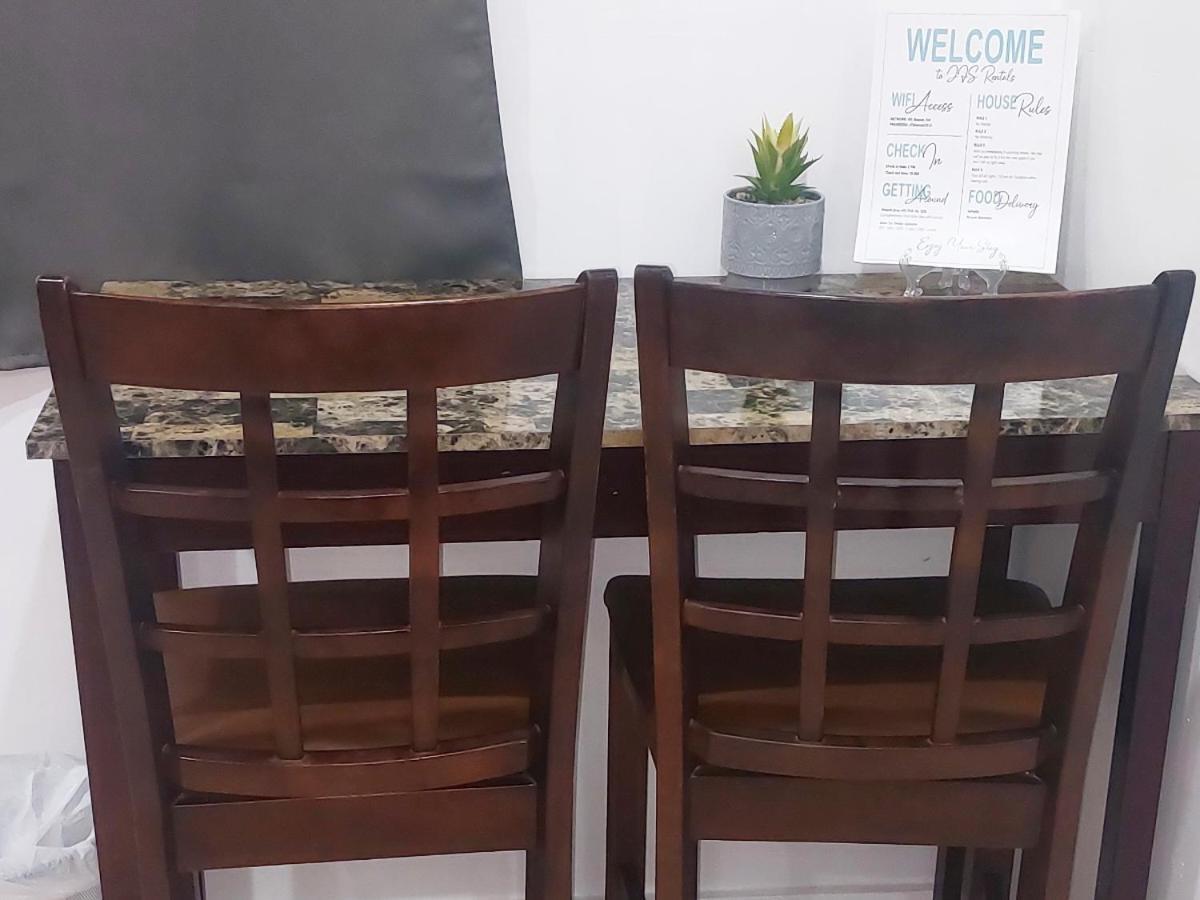 Budget & Basic In Local Neighborhood, 7Min Drive To Downtown Nassau Beach Paradise Apartment Екстериор снимка